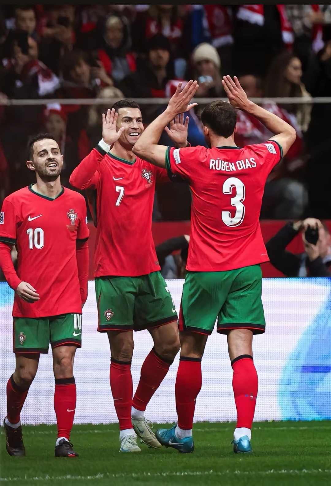 欧国联精彩对决引爆热议，全球球迷热情高涨的简单介绍